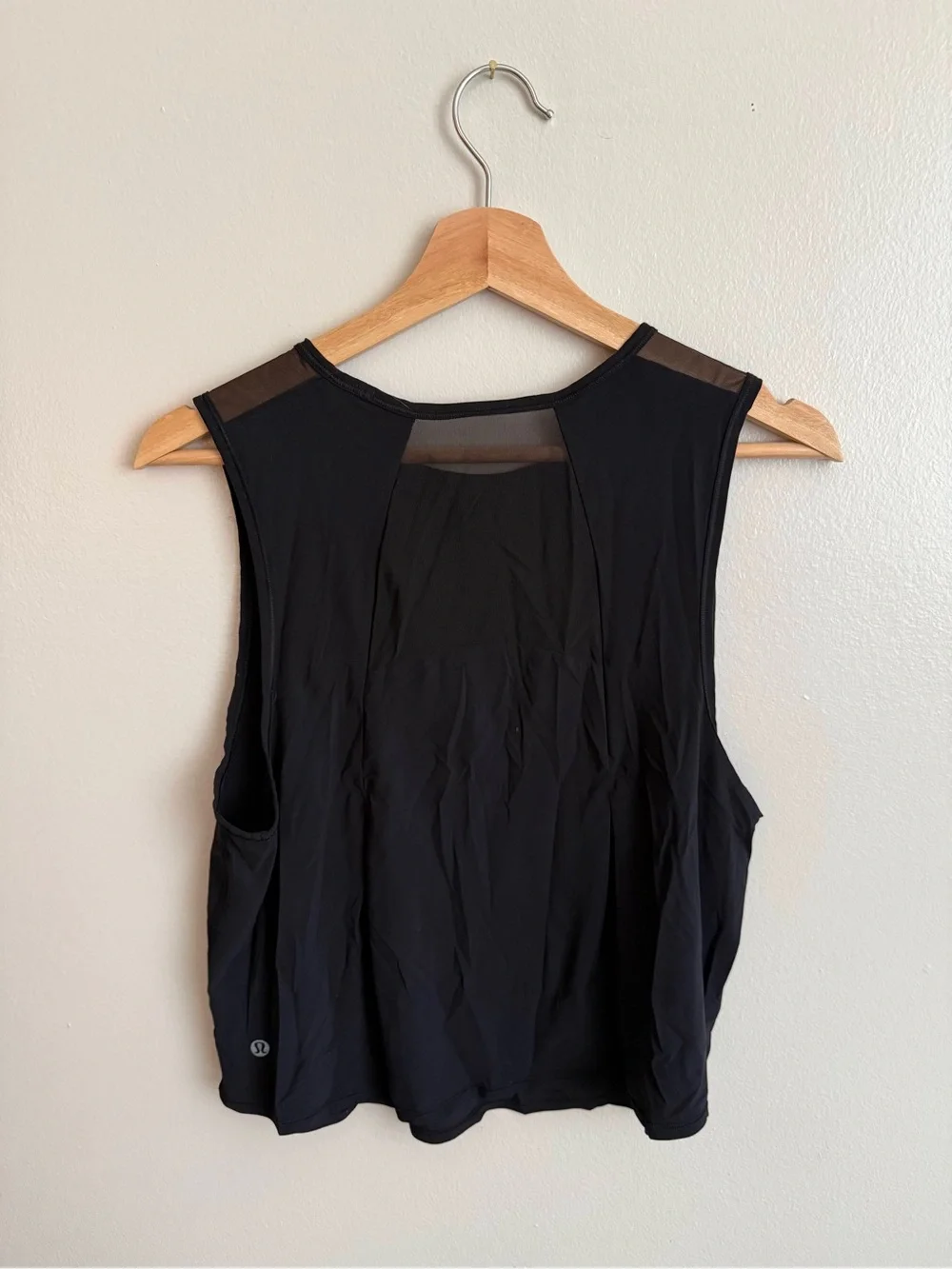 lululemon athletica breathable sleeveless